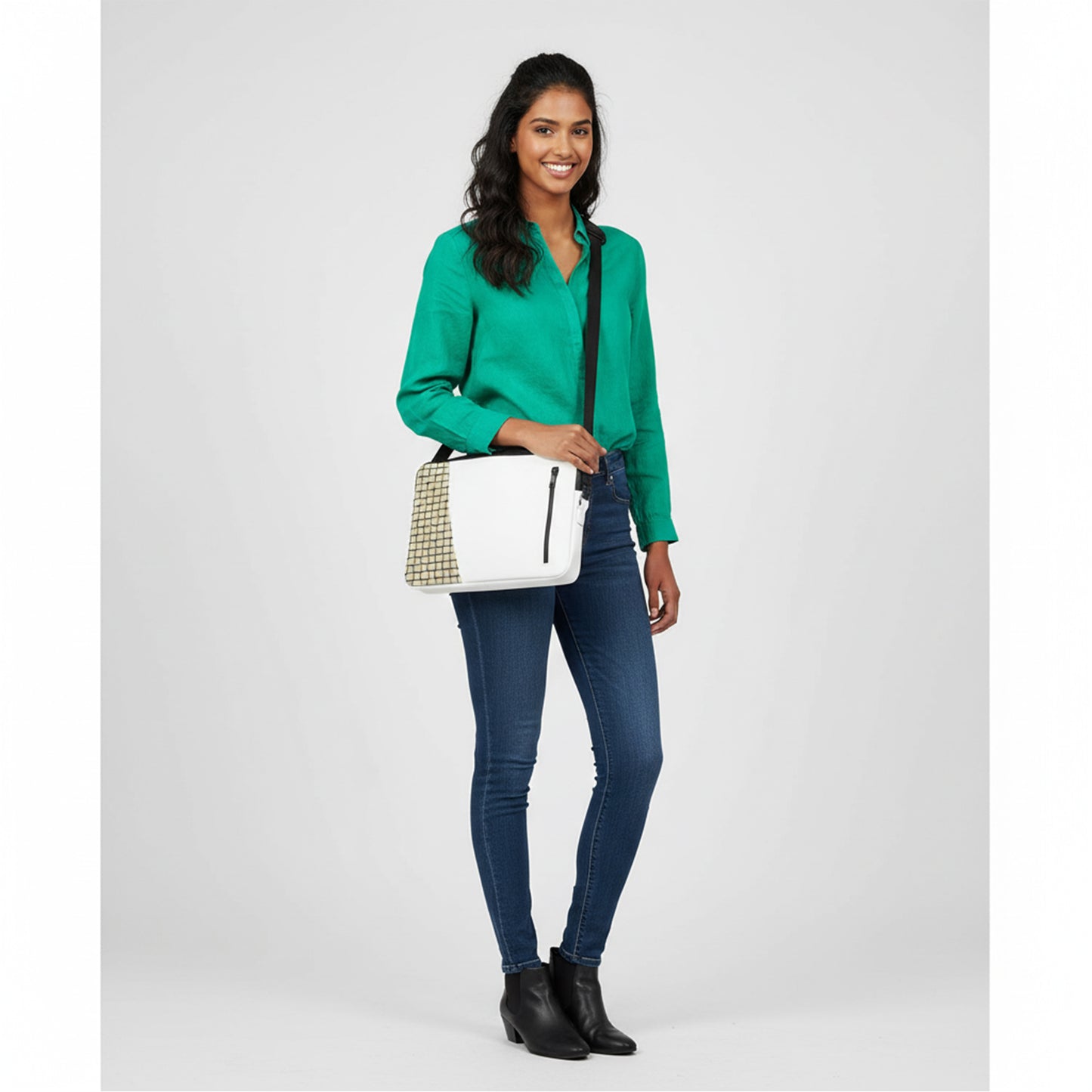 White yangnan Edge Laptop Sleeve