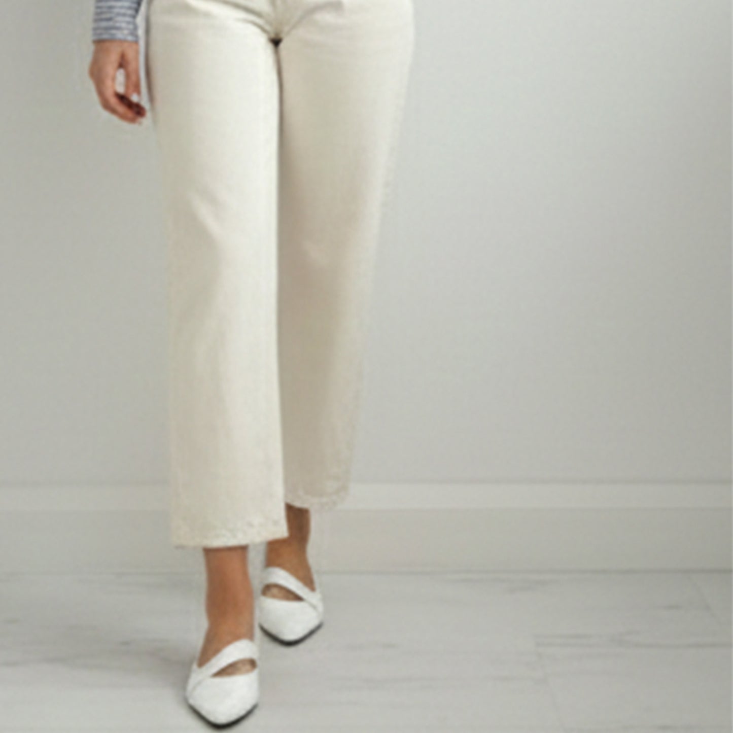 Aria – Cross Strap Flat
