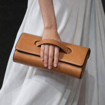 Aevra – Clutch