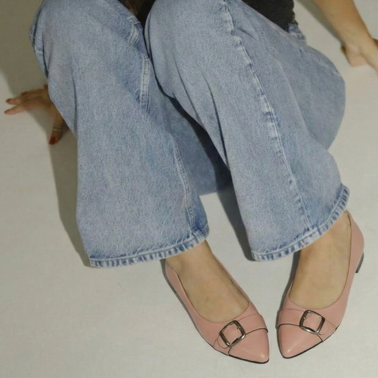 Ella – Buckle Flat