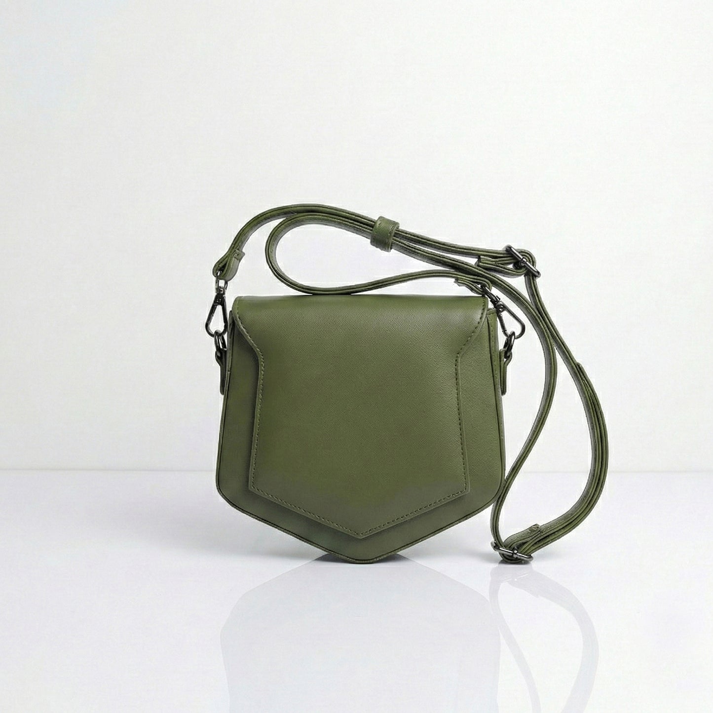 Shield Crossbody Bag | Scarpella