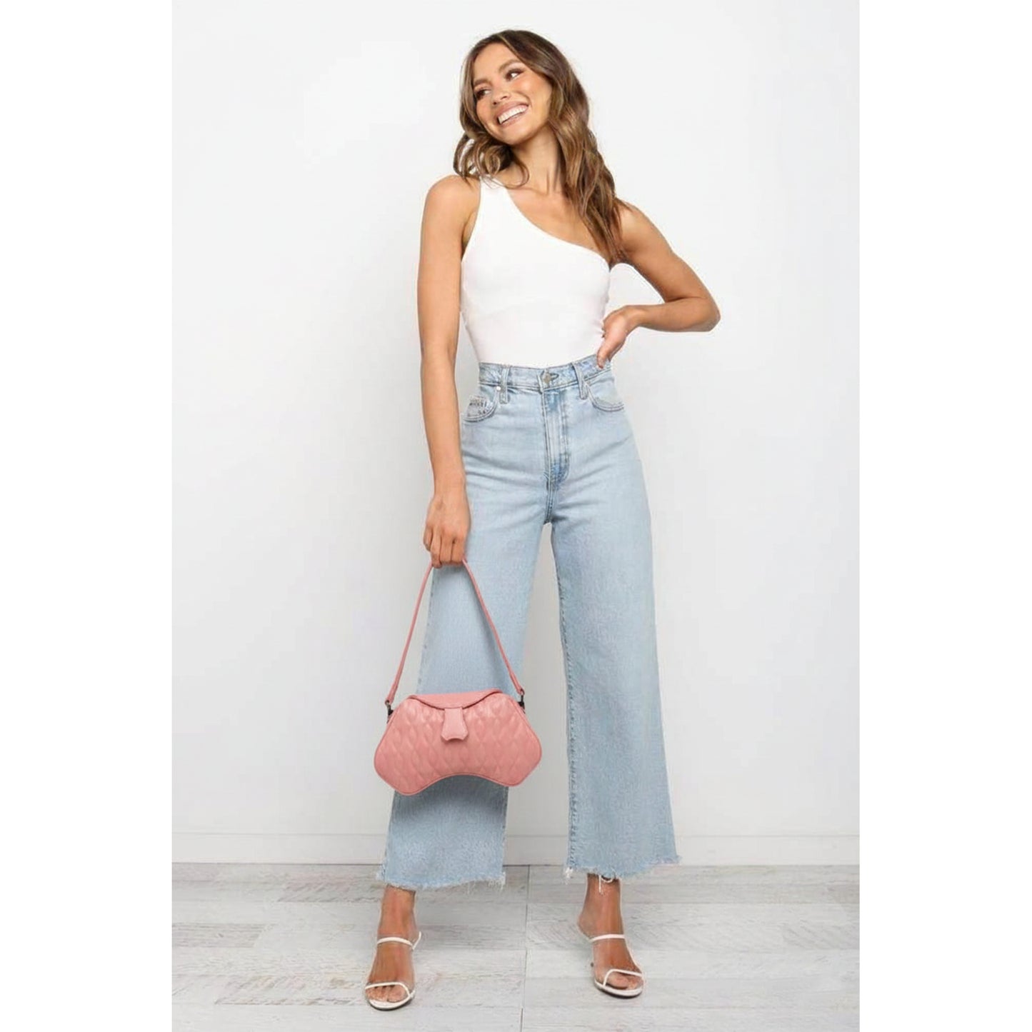 Frieda – Embroidered Crossbody