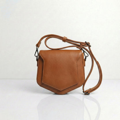 Shield Crossbody Bag | Scarpella