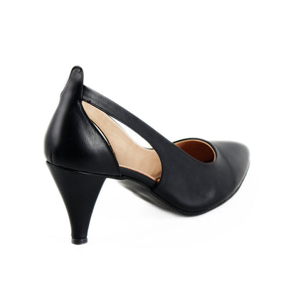 Black  Eye Heel