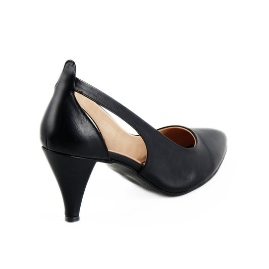 Black  Eye Heel