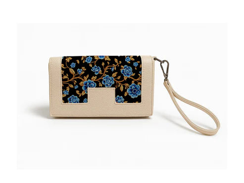 Sarrah Clutch Nilo