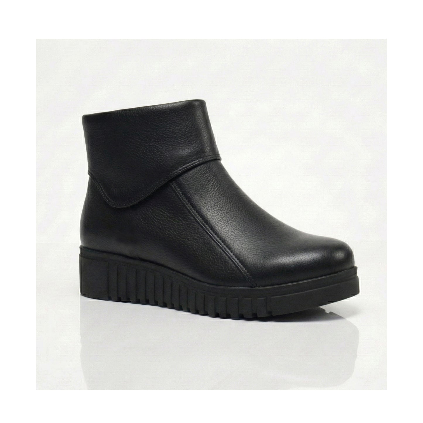 Solid Kicklyn Boot