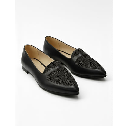 Mystic Stride Flat Shoes