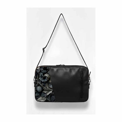 Black intertwined Edge Laptop Sleeve